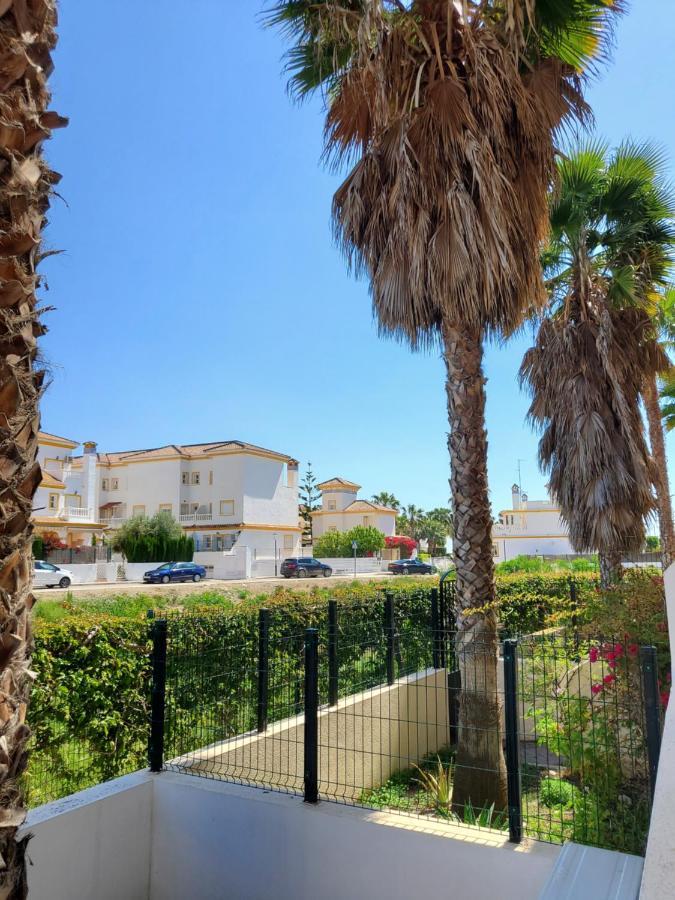 Bajo En Primera Linea De Vera-Playa Con Piscina Privada! 외부 사진